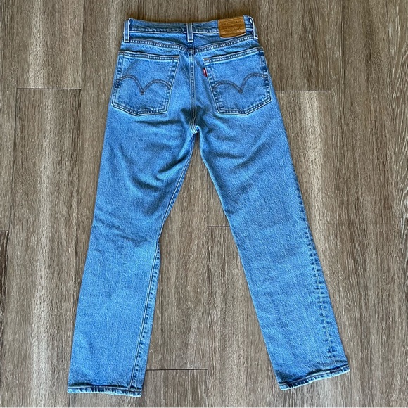 Levi’s Premium Wedgie Straight Jeans Jive Tone Blue Ripped Knee Cropped Ankle 24 - Picture 11 of 16